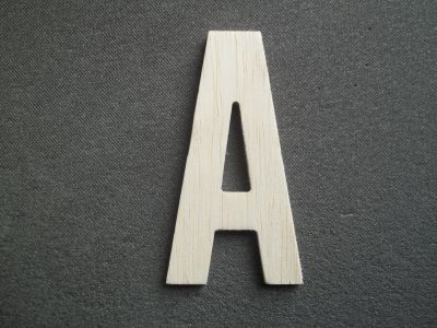 Bokstavsmodell i trä ALTERNATE GOTHIC