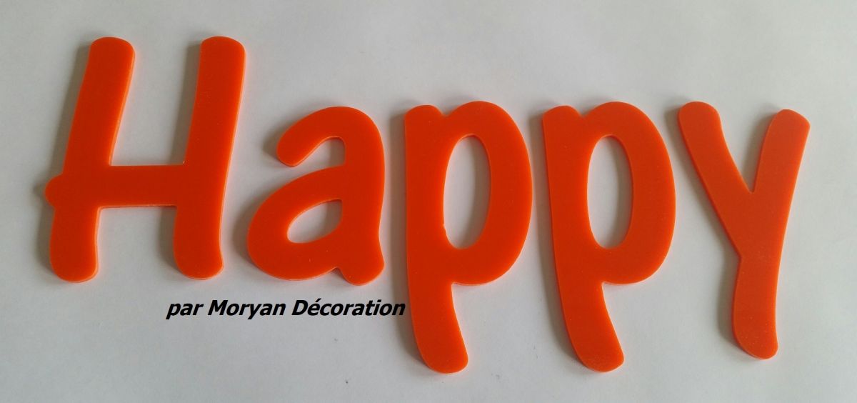 Happy deco bokstav i plexiglas, höjd 30 cm