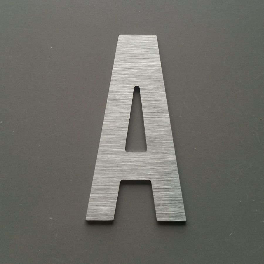 Bokstav i borstad metall ALTERNATE GOTHIC