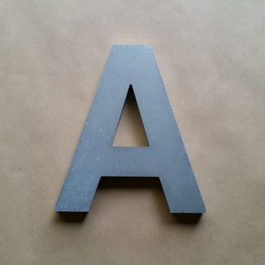 3D reliefbokstav i ARIAL zink