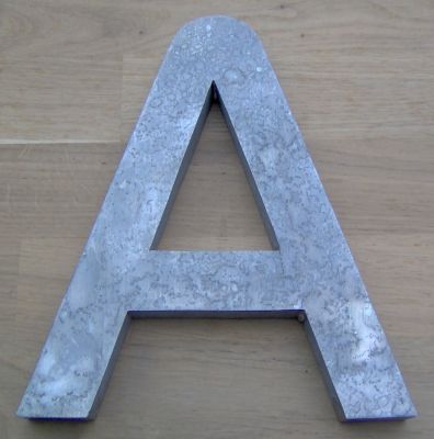 3D reliefbokstav i zink DIGITAL SANS