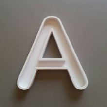 Hålbokstav i vit PVC ARIAL ROUNDED